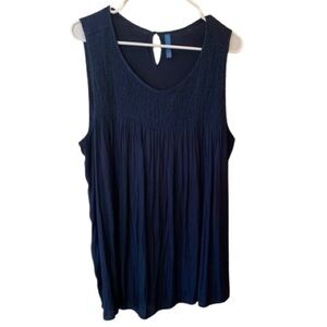 Sleeveless Navy Top W/Lining